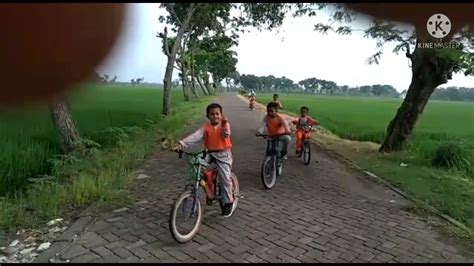 Siswa Siswi Mini 1 Bersepeda Santai Youtube