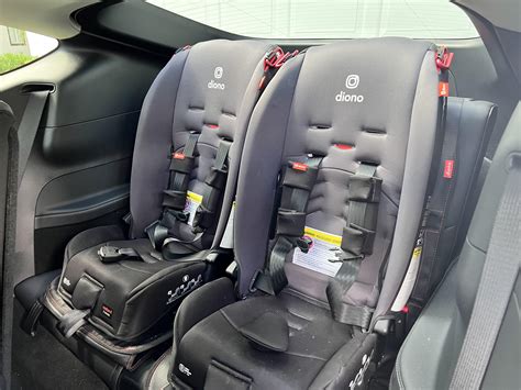 The Model Y 3rd Row With Two Car Seats Works Great Rteslalounge