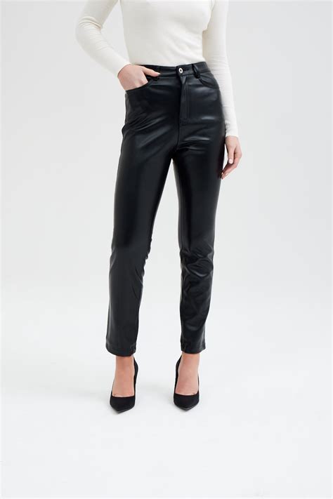 Leather Mom Trousers Black Boa