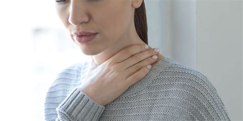 Can Allergies Cause A Sore Throat Doctors Explain The Symptom