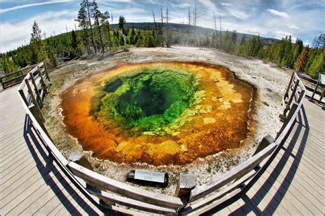 Morning Glory Pool What A Pretty Picture Of This Spot I Hope To