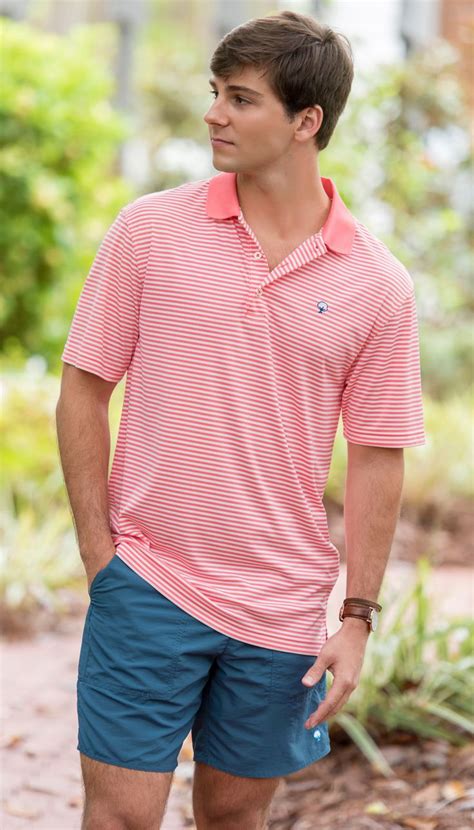 Don T Like This Outfit But The Colors Are Typical Preppy Colors Well Dressed Men Preppy