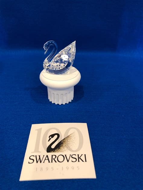 Swarovski Crystal Swan 100th Anniversary Limited Edition With Stand Mib