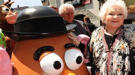 Estelle Harris Voice Of Toy Storys Mrs Potato Head Passes Away