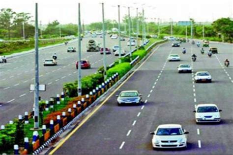 Noida Greater Noida Expressway Will Be Safe And Luxurious Now Know