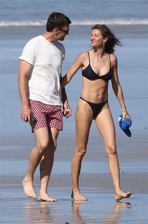 Tom Brady Gisele Bundchen Pack On The Pda At The Beach Photos