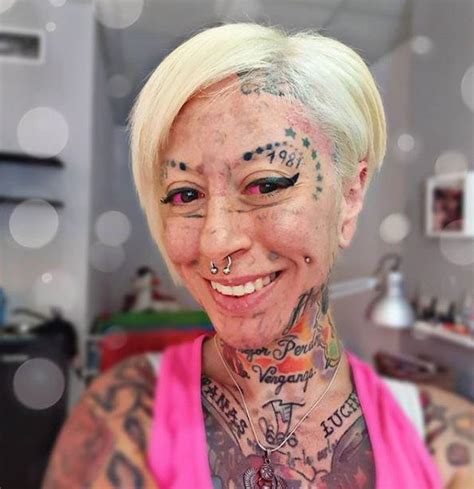 Mujer Con Más Tatuajes Del Planeta Decide Retirarlos De Su Rostro Mira
