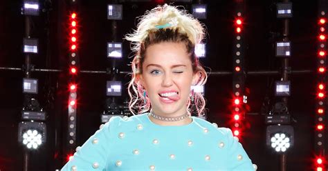 Miley Cyrus Is The Voices ‘most Devoted Coach Ever Us Weekly