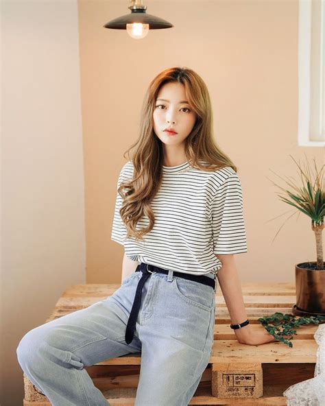 cozy stripe ½ tee ulzzang fashion girl fashion korean girl fashion