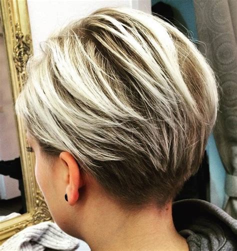 It may vary from above the ears to below the chin. 60 Cool Short Hairstyles & New Short Hair Trends! Women ...