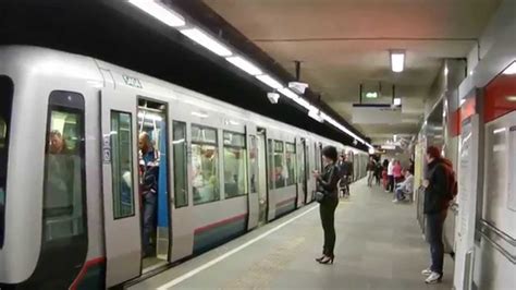 Metro Rotterdam tijdens de marathon - YouTube