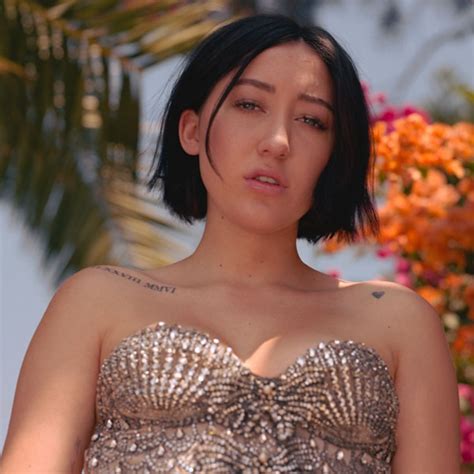 Noah Cyrus Reveals Her Struggle With Anxiety And Depression E Online