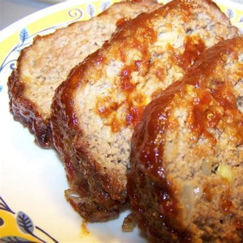 It is usually made from ground beef, but there are variations using pork, lamb and poultry. 2 Lb Meatloaf Recipe With Crackers : (Secret Recipe ...