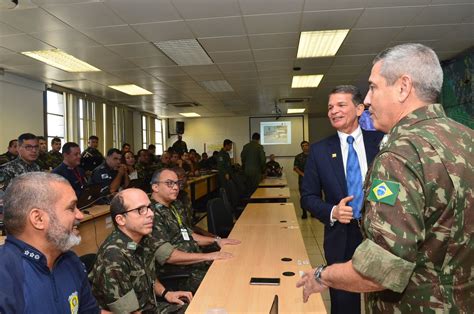 Coluna Acontecendo Ministro Da Defesa Tem Sua Primeira Reunião Com O Comando Militar Do Leste Cml