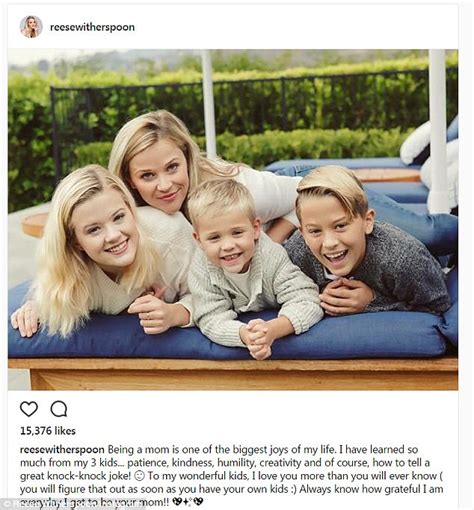 Reese Witherspoon Shares Instagram Photo With Three Kids Daily Mail