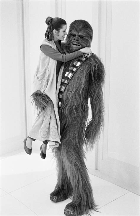The Sweetest Photos Of Carrie Fisher Behind The Scenes On Star Wars