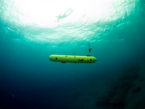 Watch Israels First Underwater Robotic Vehicle Explore The Ocean