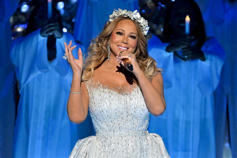 Mariah Carey Announces 2023 Christmas Tour