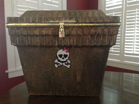 DIY Pirates Chest / Styrofoam cooler. | Pirate box, Treasure chest
