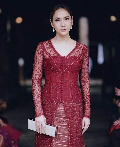 23 Model Baju Kebaya Simple Tapi Mewah Terbaru 2018 Updatemodelbaju