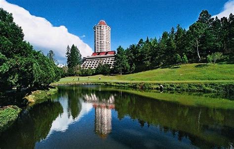 Along with a bar/lounge, this resort has self parking and a business center. Awana Genting Highlands Golf Resort in Kuala Lumpur, Malaysia