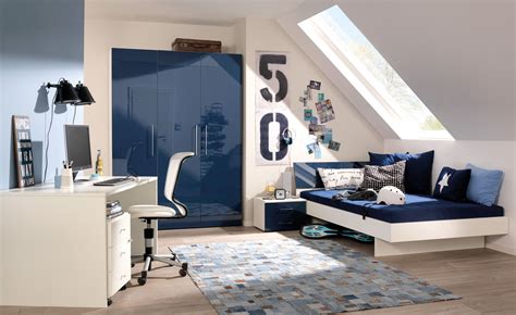 Dekoration zimmer tapete tapete wohnzimmer wandbilder gäste wc gestalten wandtapete wandgemälde wandgestaltung tapeten. Jugendzimmer in Dunkelblau und Creme Gestalten ...