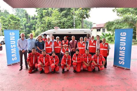 Malaysian red crescent society was created in 1948. Samsung Contributes Three Ambulances to Malaysian Red ...