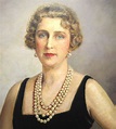 Victoria Eugenia de Battenberg | Escritores Cántabros Pearl Necklace ...