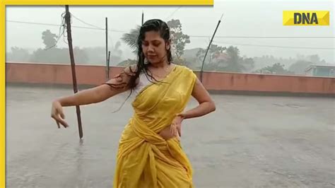 Viral Video Desi Girl In Sexy Yellow Saree Raises The Mercury With Her
