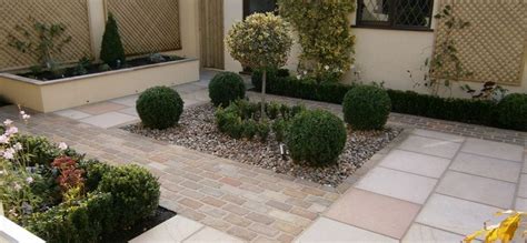 Garden so big you don't know what to do with it? 17 Garden Planting Ideas Uk For A Stunning Inspiration ...