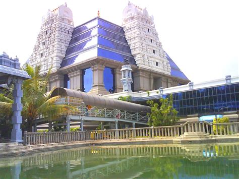 Iskcon Temple Bangalore Enter Into A World Of Peace And Harmony