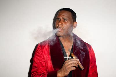 It's speculated that other remaining debts of r. R. Kelly 2021: dating, net worth, tattoos, smoking & body ...