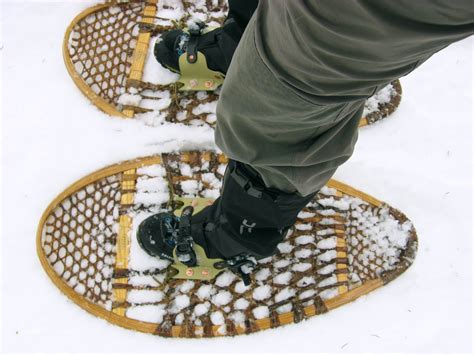 Four Types Of Snowshoes For Big People And Heavy Loads