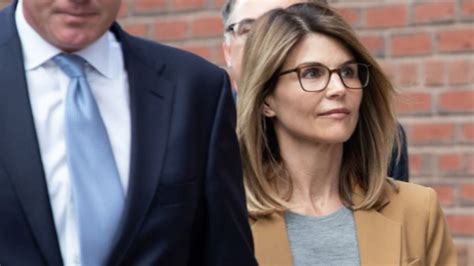 lori loughlin husband to plead guilty in college admissions scandal bizwomen