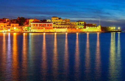 Things To Do In Chania At Night Discover Nightlife In Crete The Tiny Book