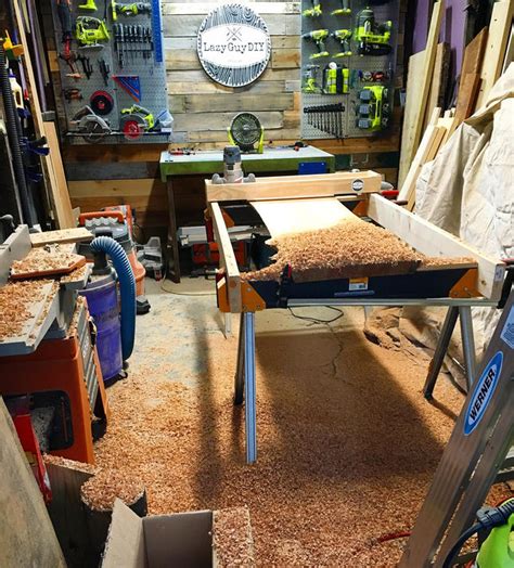 To choose the correct tools, follow the instructions of your router manufacturer. DIY Router Sled Tutorial: For The Big Ol' Slabs - Lazy Guy DIY