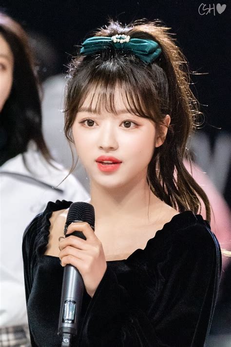 10 Times Oh My Girls Yooa Had Everyone Convinced She Was An Actual