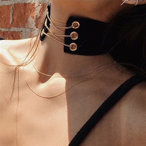 2016 New Arrival Gothic Velvet Leather Choker Necklace Sexy Wrap Tie Up