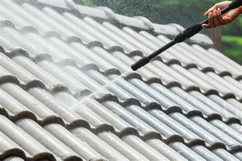 Can You Pressure Wash A Roof By Yourself Washh Blog
