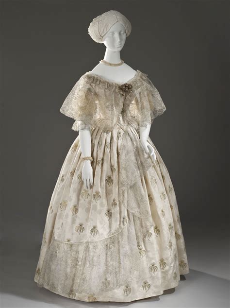 Rate The Dress A Vision In Lace And Gold Ca 1850 The Dreamstress