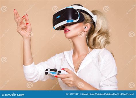 Woman With Vr Glasses Of Virtual Reality Young Girl In Virtual