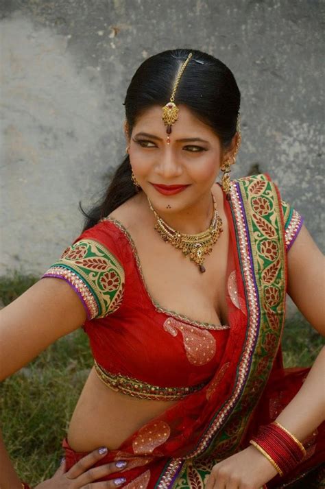 item girl rithvika hot in sandhithathum sindhithathum 10 south indian and bollywood actress