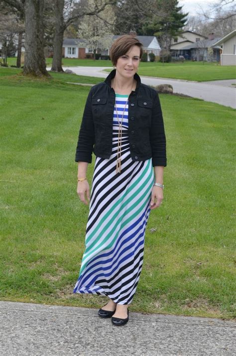 that chic mom how to style a maxi dress with ballet flats how to style a maxi dress maxi