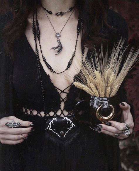 Pin By Lillian Pandola On Witch Fashion And Aesthetics Inspiration