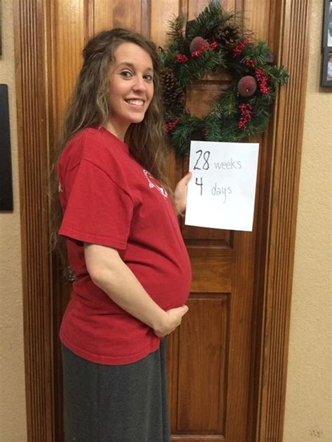 Jill Duggar Poses With Her Growing Baby Bump At 28 Weeks