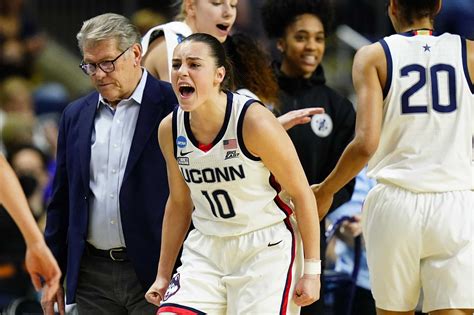 UConn Women S Basketball Ranked No 6 In AP Poll