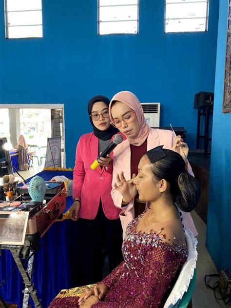 Gandeng Make Up Artist Profesional Rini Sugiono Srikandi Ganjar Lampung