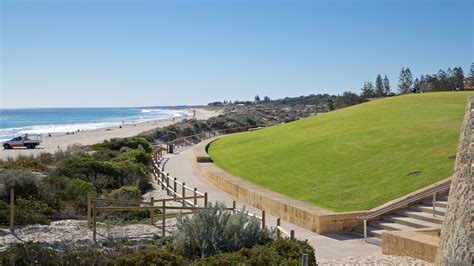 10 Best Hotels Closest To Scarborough Beach In Perth For 2020 Expedia