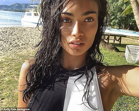 Kelly Gale Shows Off Her Flawless Complexion After Sharing That Cheeky Bikini Snap Daily Mail