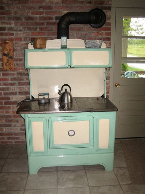 But if you happen to have a propane stove, you don't need electricity to cook. Amish Home Fires and a Giveaway | Cindy Woodsmall | Amish house, Antique wood stove, Wood stove ...